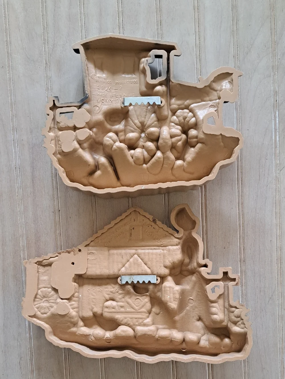 Vintage Burwood Amish Farm Wall Decor Set Homestead Scene Made In USA 3340